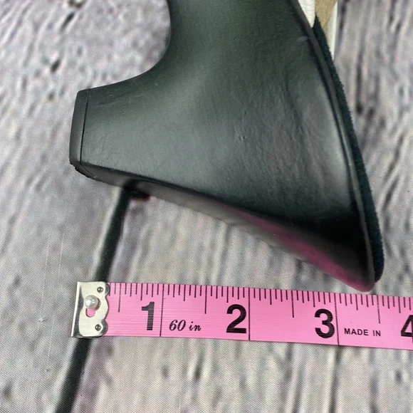 A2 by AEROSOLES White & Black Leather Slip On Comfy Heels - Picture 8 of 17